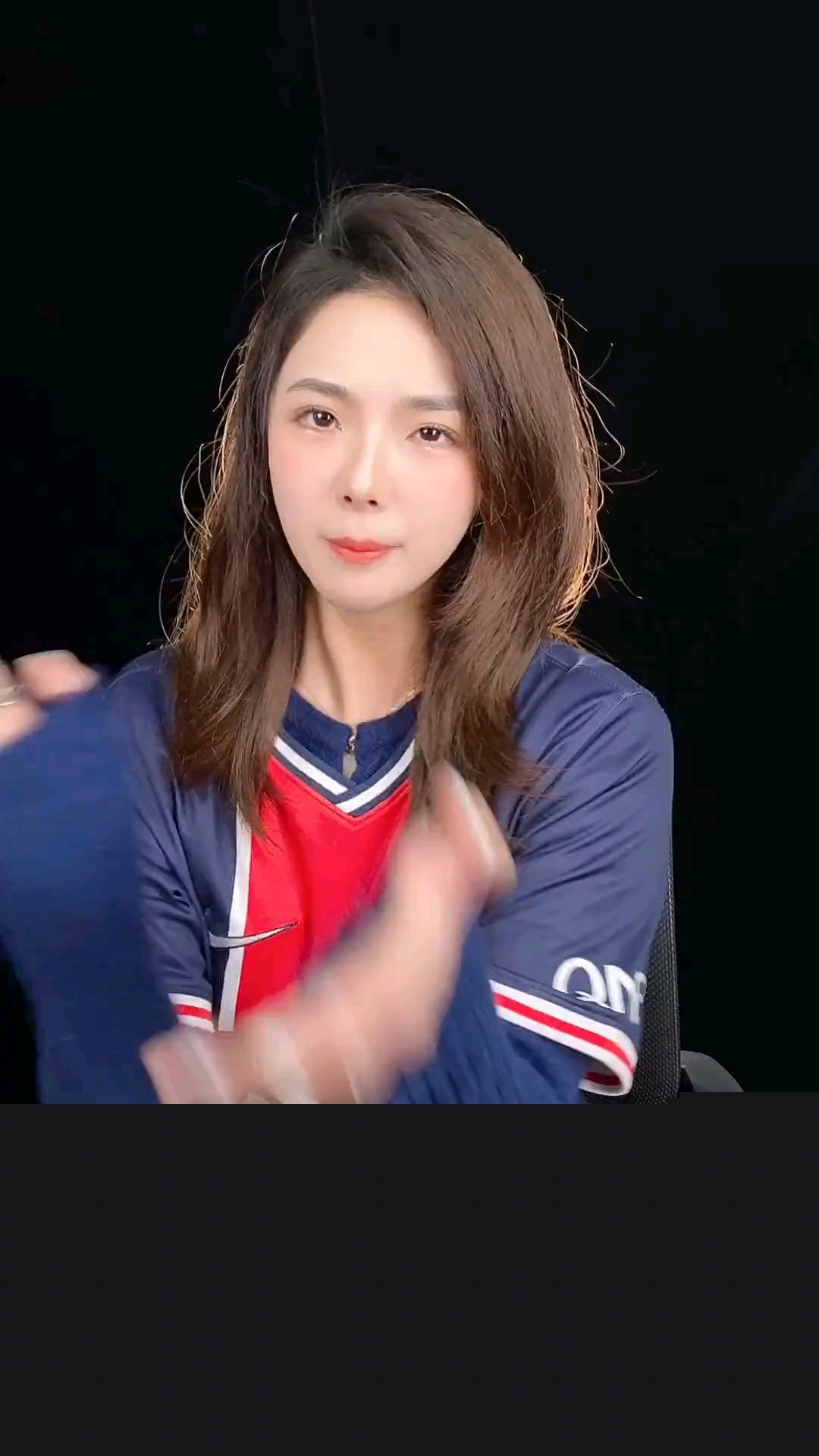 出强大的斗
